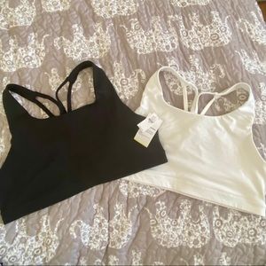 2 Old Navy Sports bras new size XXL